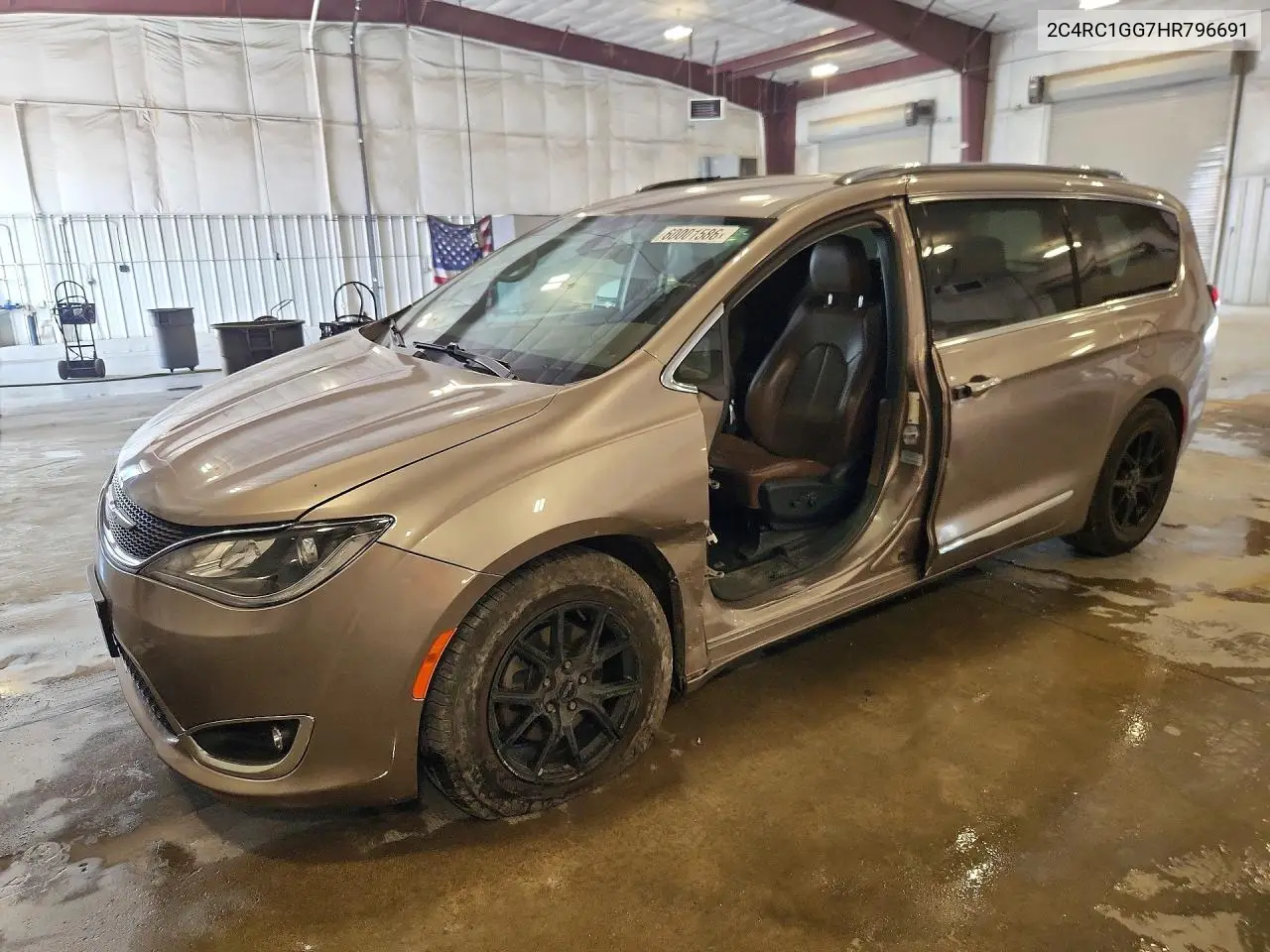 2017 Chrysler Pacifica Limited VIN: 2C4RC1GG7HR796691 Lot: 60001586
