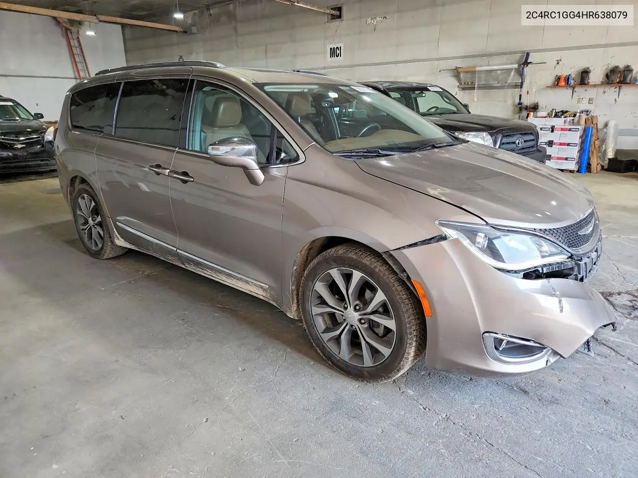 2017 Chrysler Pacifica Limited VIN: 2C4RC1GG4HR638079 Lot: 60621776
