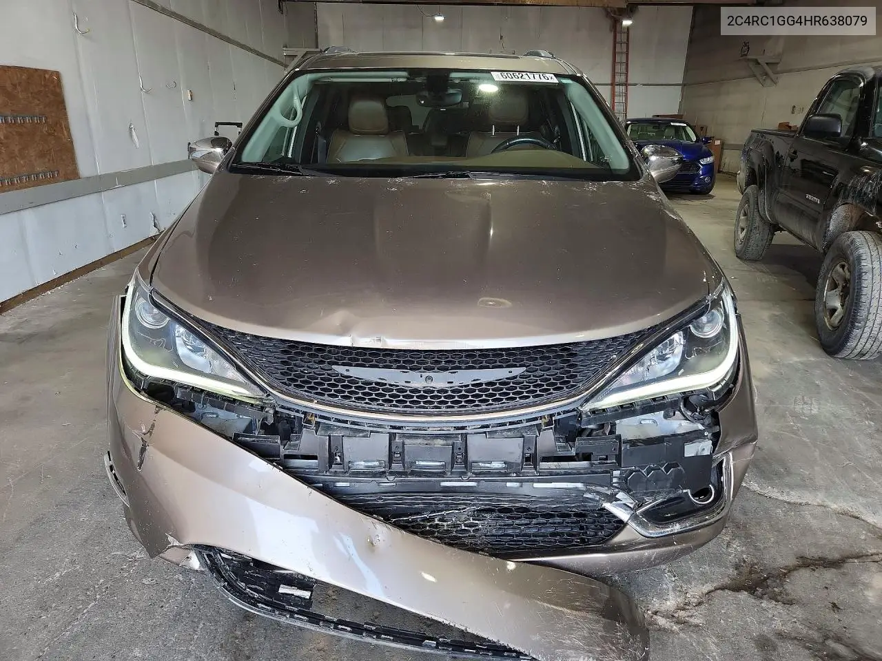 2017 Chrysler Pacifica Limited VIN: 2C4RC1GG4HR638079 Lot: 60621776