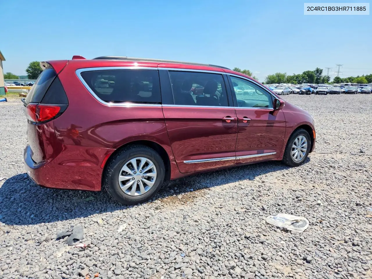 2017 Chrysler Pacifica Touring L VIN: 2C4RC1BG3HR711885 Lot: 61292476