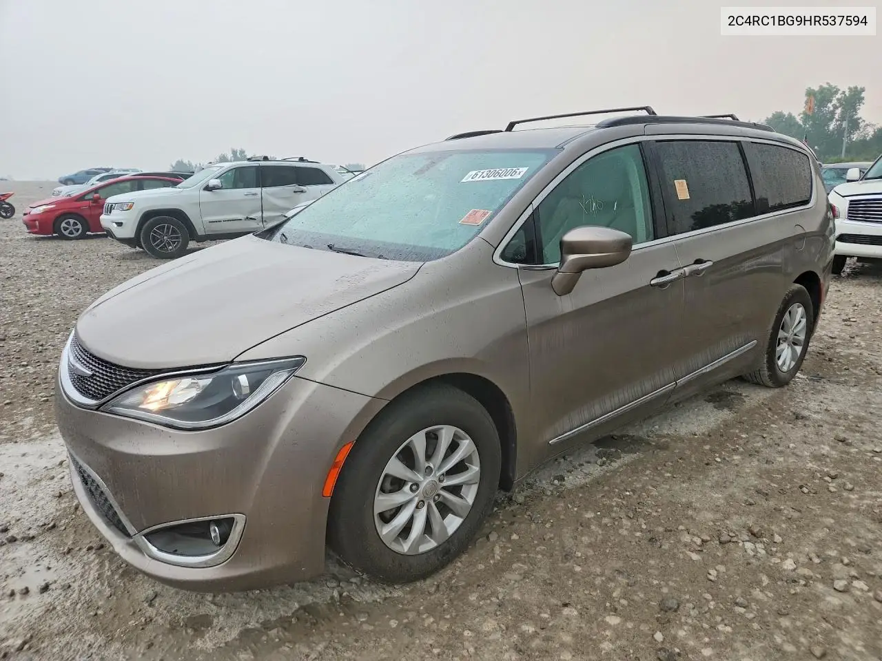 2017 Chrysler Pacifica Touring L VIN: 2C4RC1BG9HR537594 Lot: 61306006