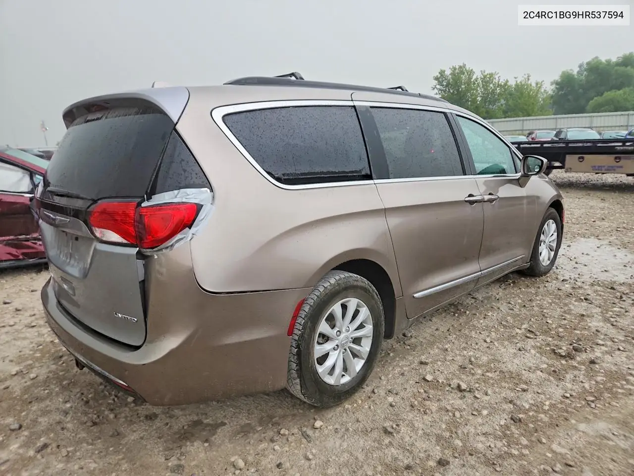 2017 Chrysler Pacifica Touring L VIN: 2C4RC1BG9HR537594 Lot: 61306006
