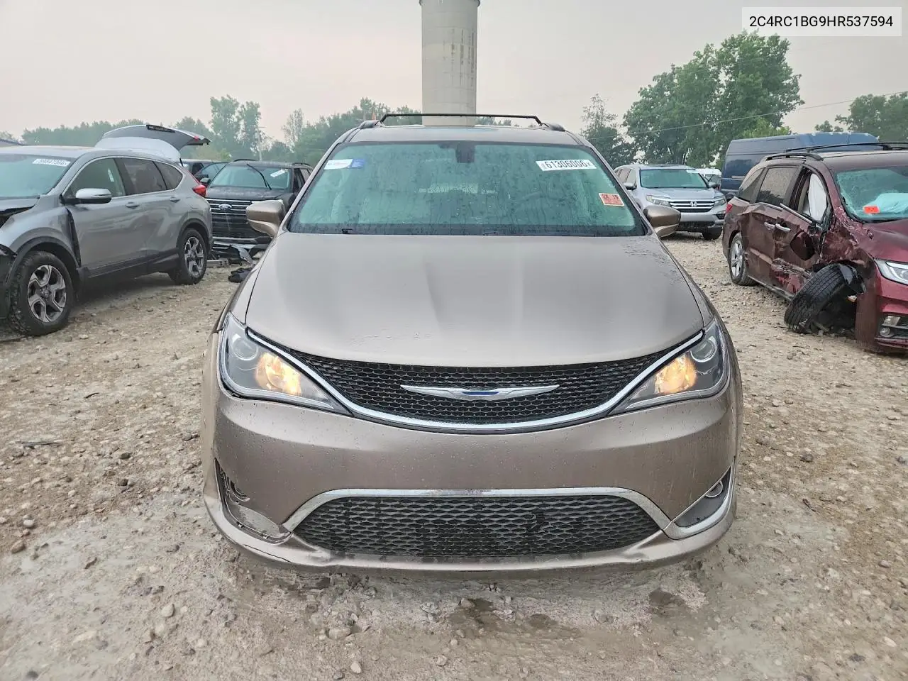 2017 Chrysler Pacifica Touring L VIN: 2C4RC1BG9HR537594 Lot: 61306006