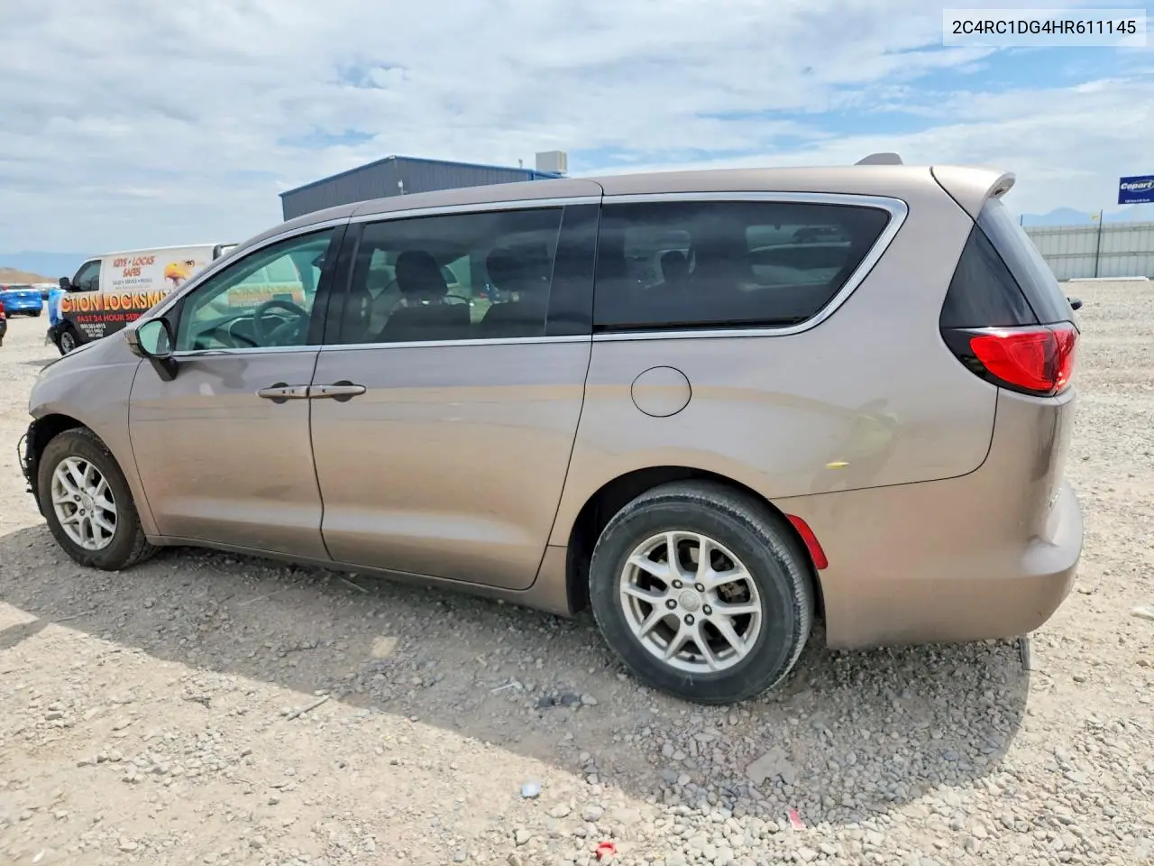 2017 Chrysler Pacifica Touring VIN: 2C4RC1DG4HR611145 Lot: 61429816