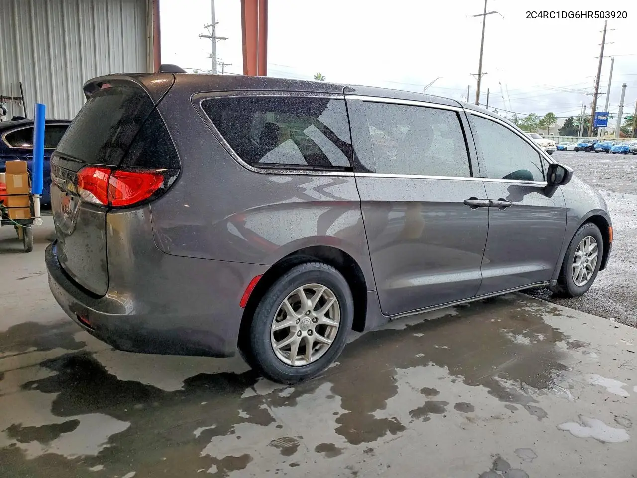 2017 Chrysler Pacifica Touring VIN: 2C4RC1DG6HR503920 Lot: 61697286