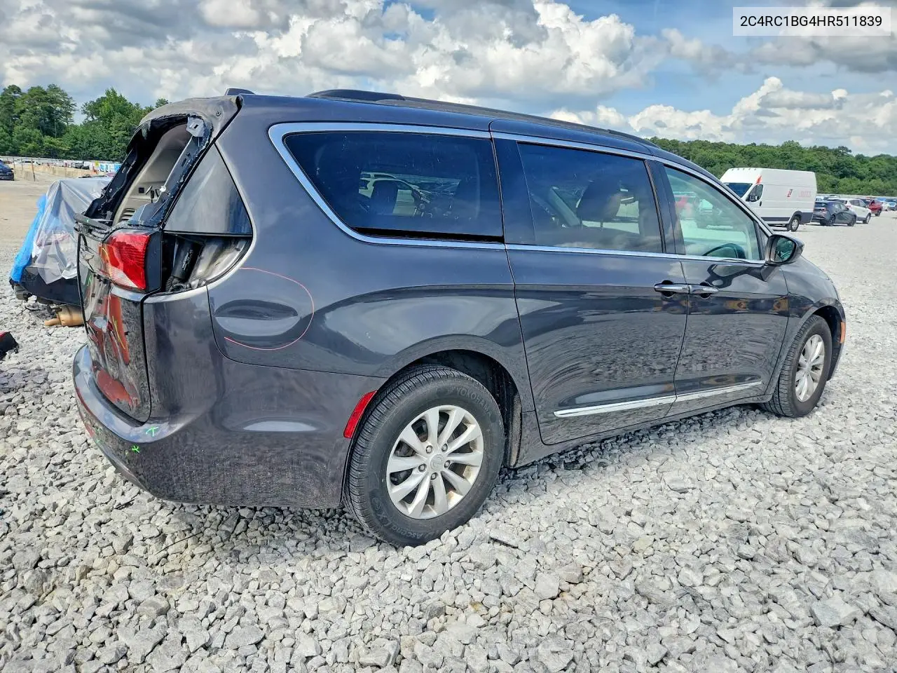 2017 Chrysler Pacifica Touring L VIN: 2C4RC1BG4HR511839 Lot: 61748596