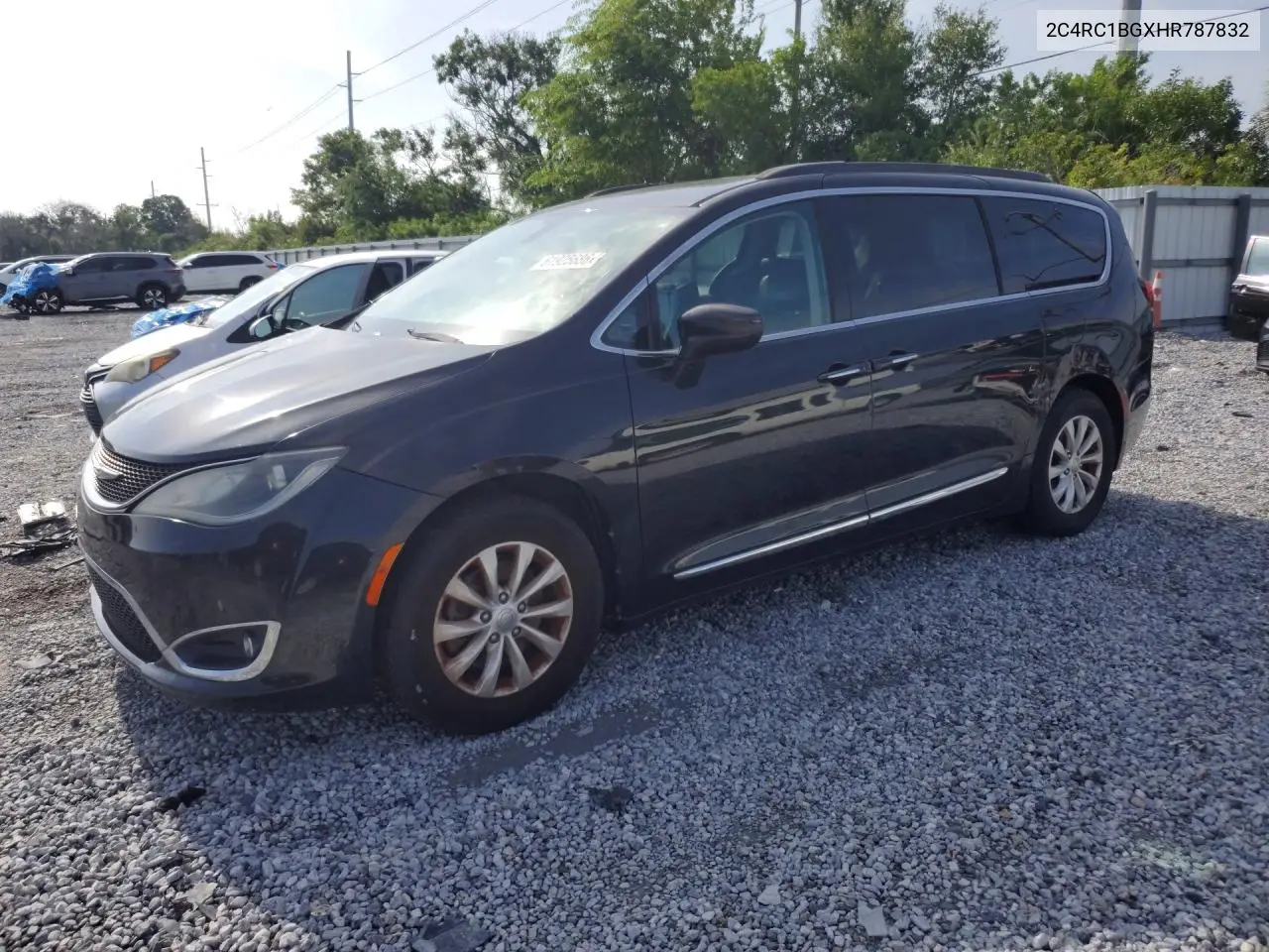 2017 Chrysler Pacifica Touring L VIN: 2C4RC1BGXHR787832 Lot: 61925686