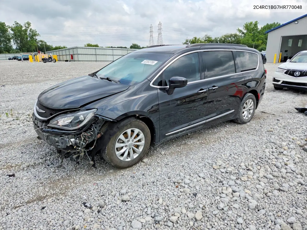 2017 Chrysler Pacifica Touring L VIN: 2C4RC1BG7HR770048 Lot: 62052786