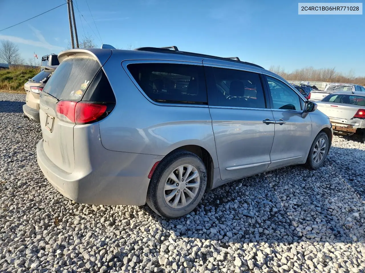 2C4RC1BG6HR771028 2017 Chrysler Pacifica Touring L