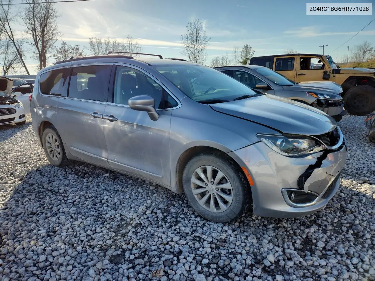 2C4RC1BG6HR771028 2017 Chrysler Pacifica Touring L