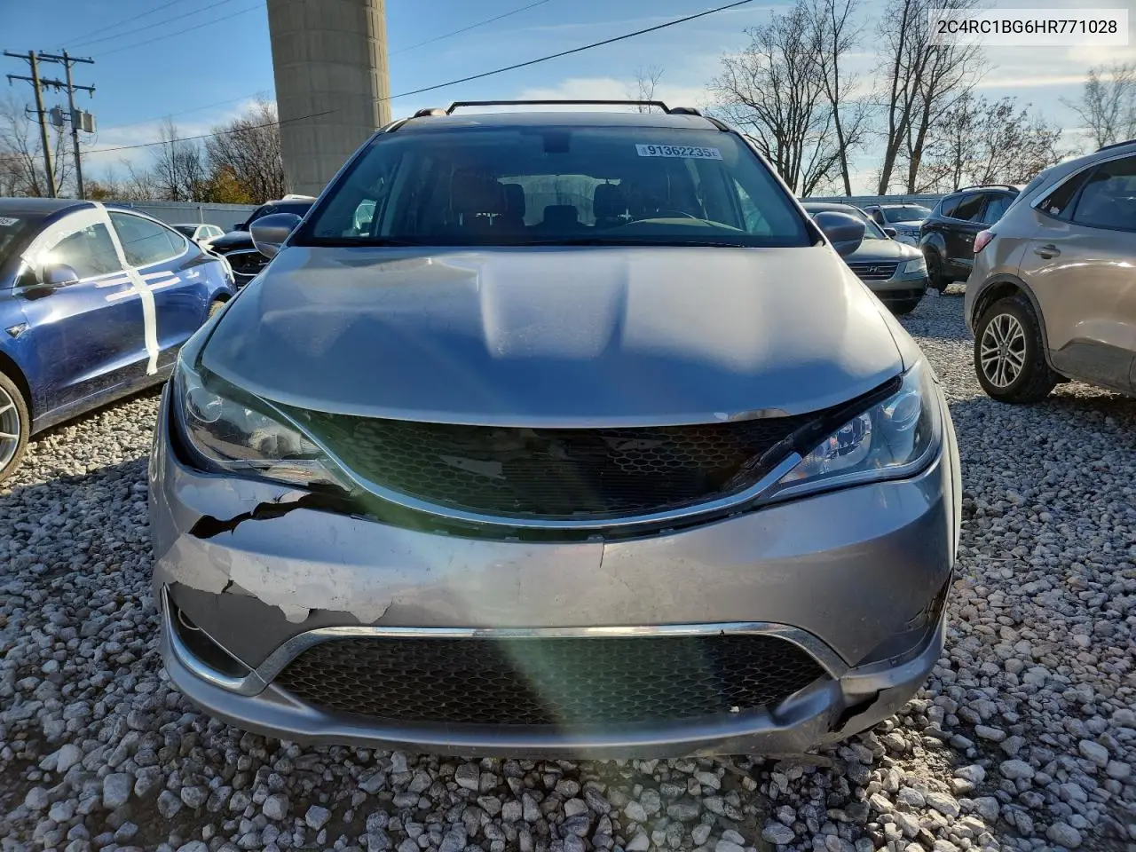 2C4RC1BG6HR771028 2017 Chrysler Pacifica Touring L