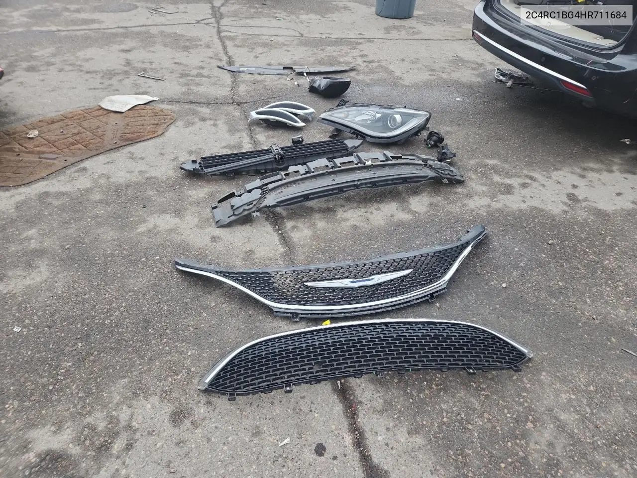 2C4RC1BG4HR711684 2017 Chrysler Pacifica Touring L