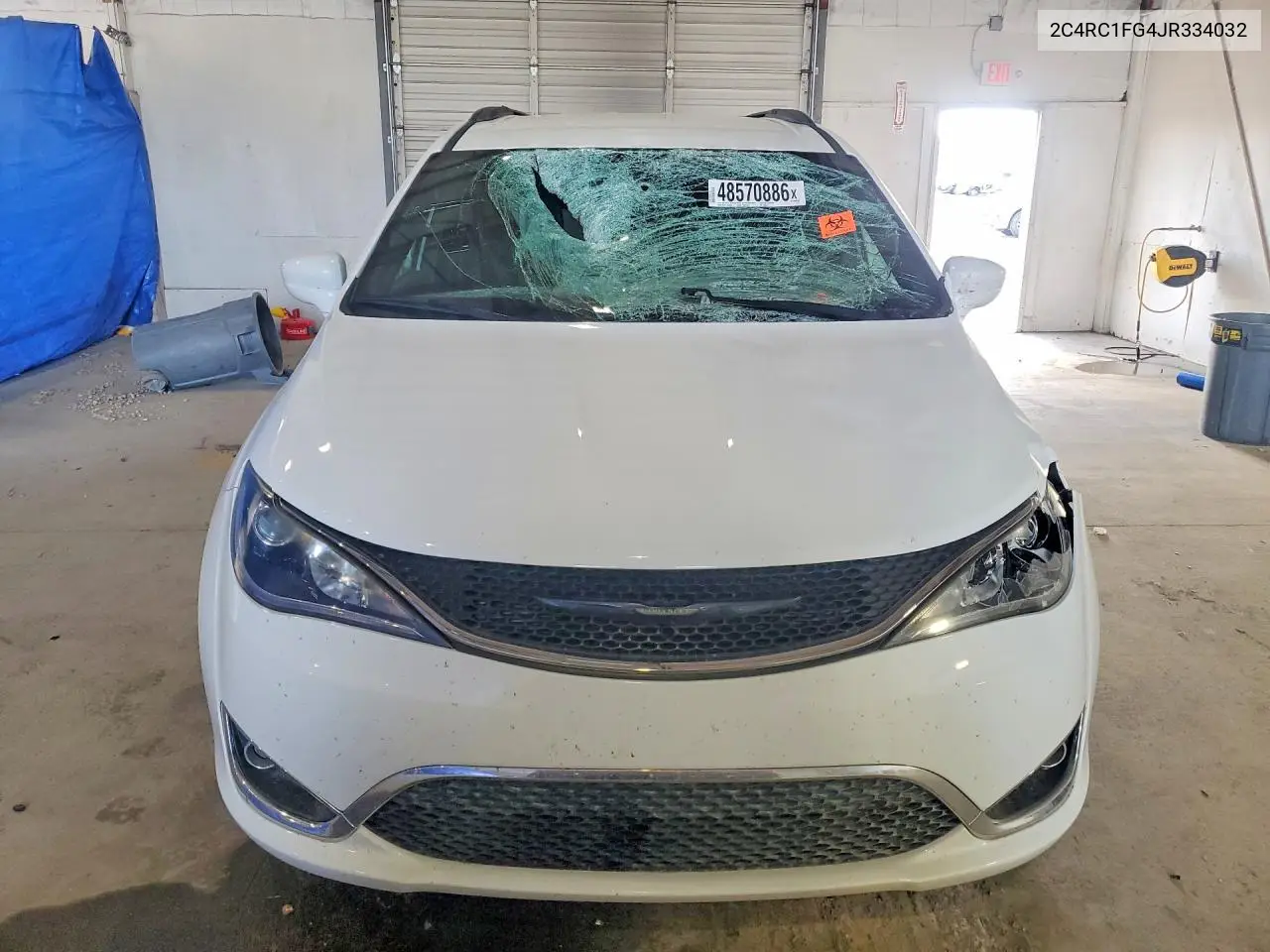 2C4RC1FG4JR334032 2018 Chrysler Pacifica Touring Plus