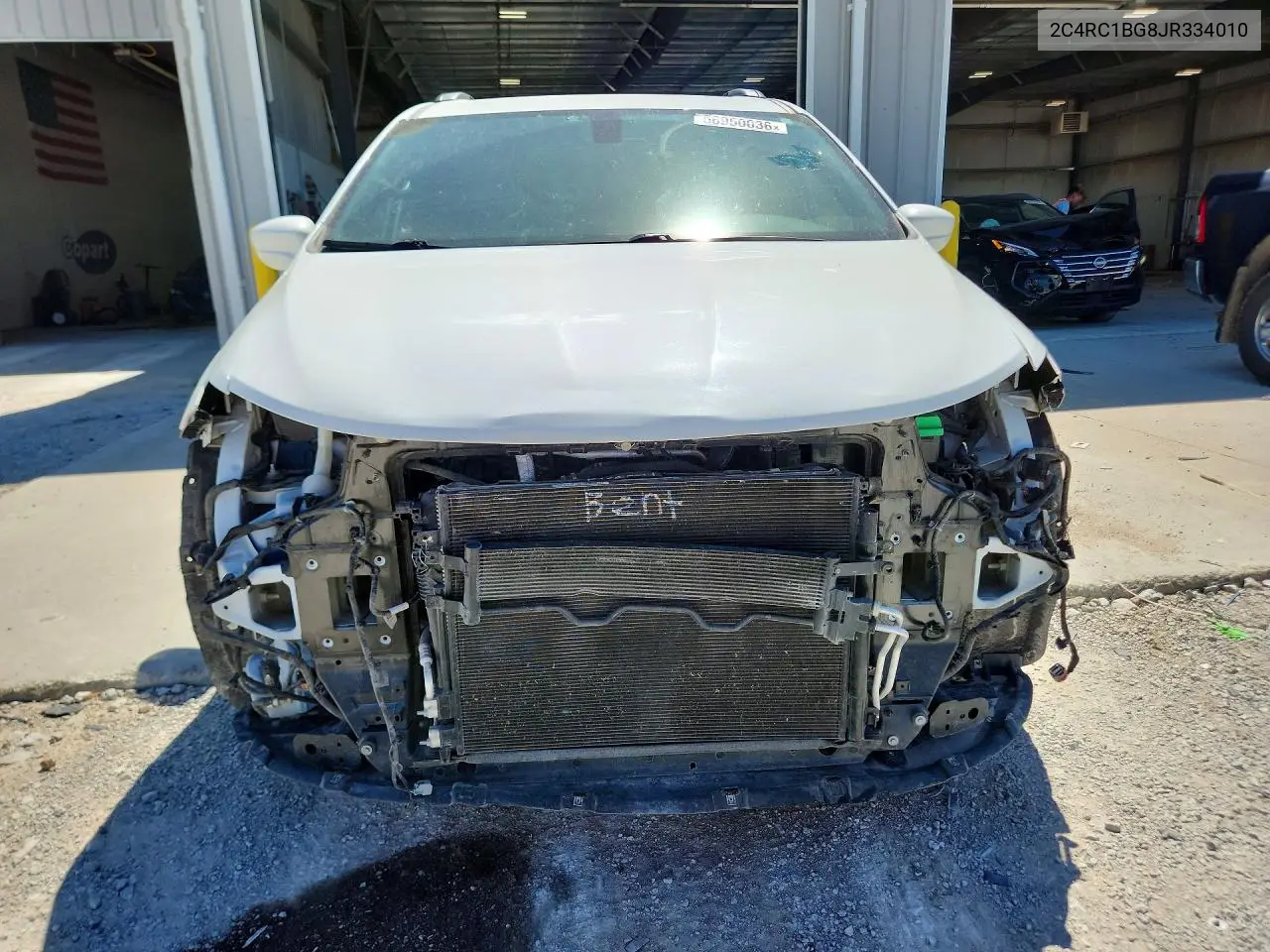 2018 Chrysler Pacifica Touring L VIN: 2C4RC1BG8JR334010 Lot: 56950036