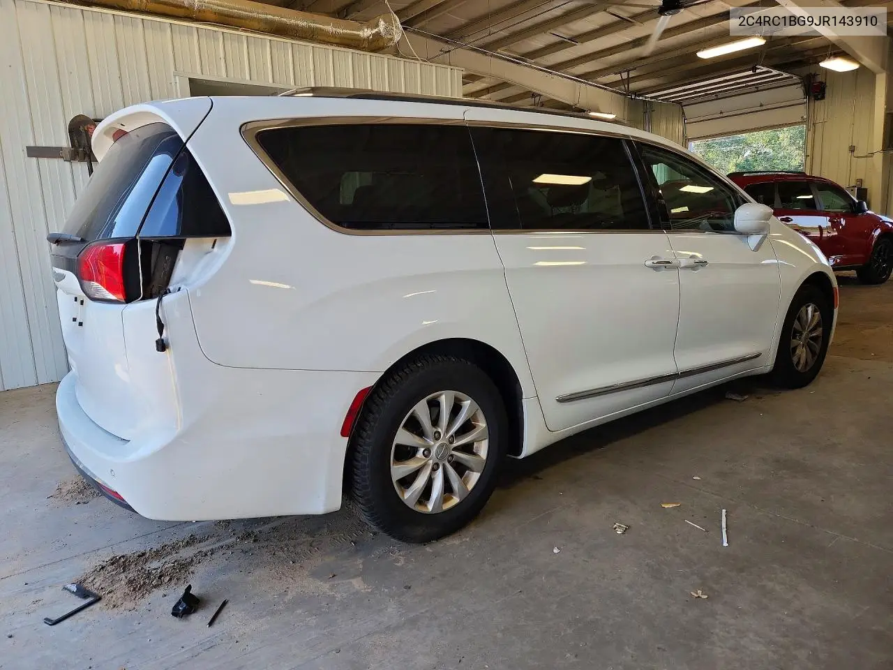 2018 Chrysler Pacifica Touring L VIN: 2C4RC1BG9JR143910 Lot: 60635016