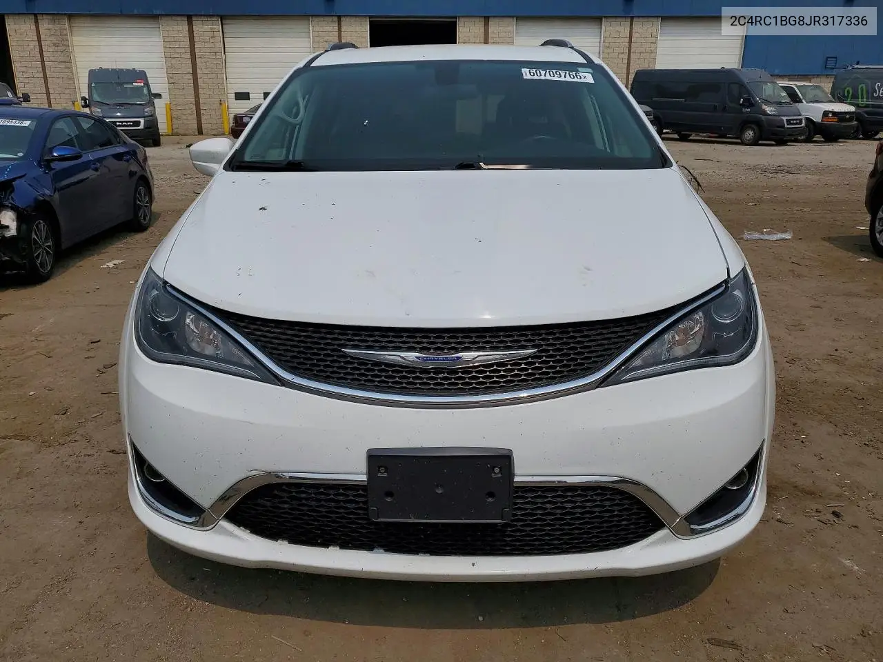 2018 Chrysler Pacifica Touring L VIN: 2C4RC1BG8JR317336 Lot: 60709766