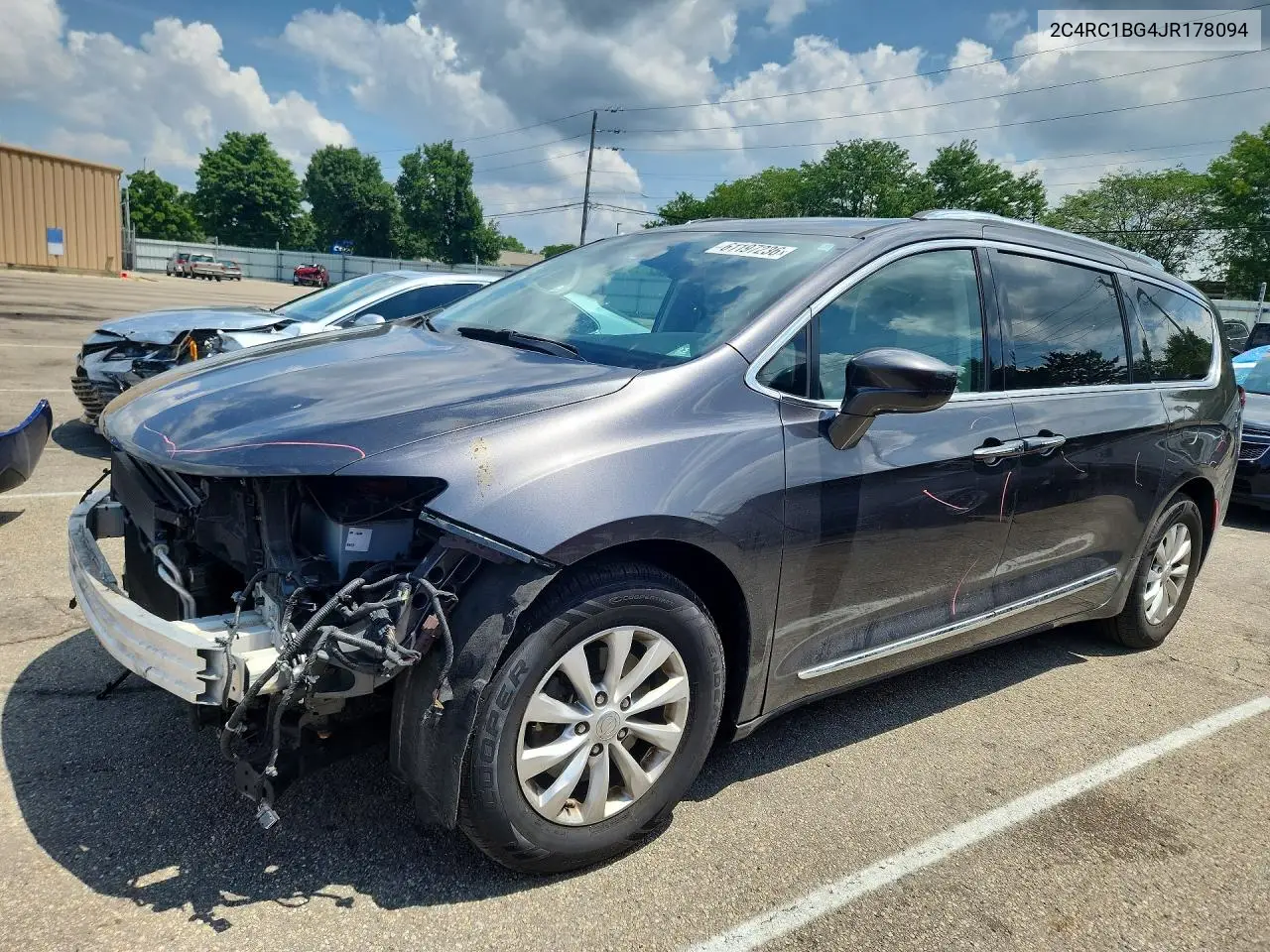2018 Chrysler Pacifica Touring L VIN: 2C4RC1BG4JR178094 Lot: 61197236