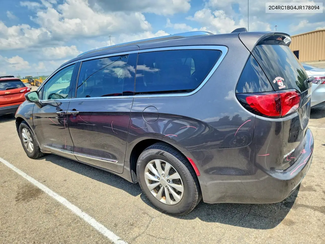 2018 Chrysler Pacifica Touring L VIN: 2C4RC1BG4JR178094 Lot: 61197236