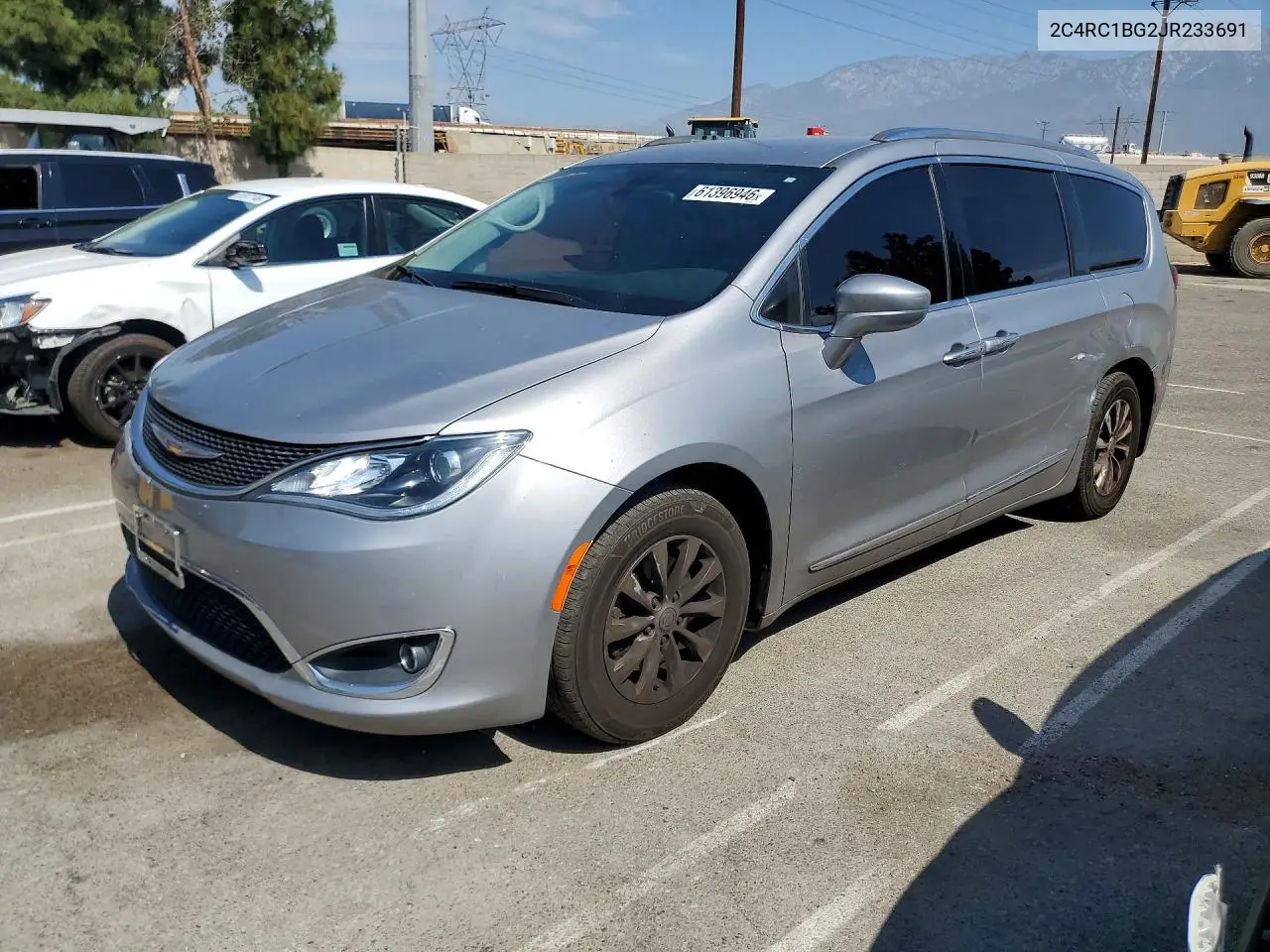 2018 Chrysler Pacifica Touring L VIN: 2C4RC1BG2JR233691 Lot: 61396946