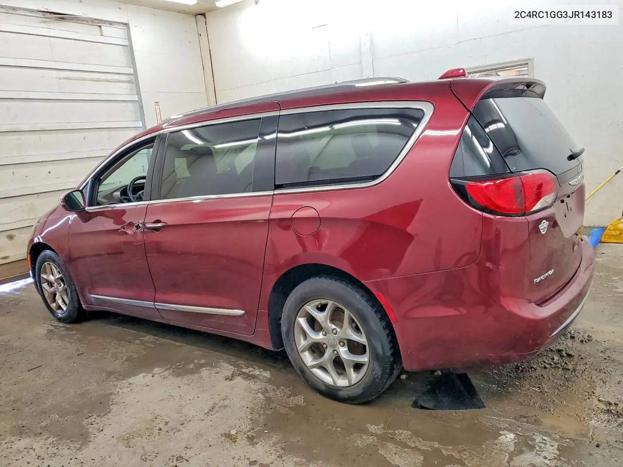 2018 Chrysler Pacifica Limited VIN: 2C4RC1GG3JR143183 Lot: 61404006