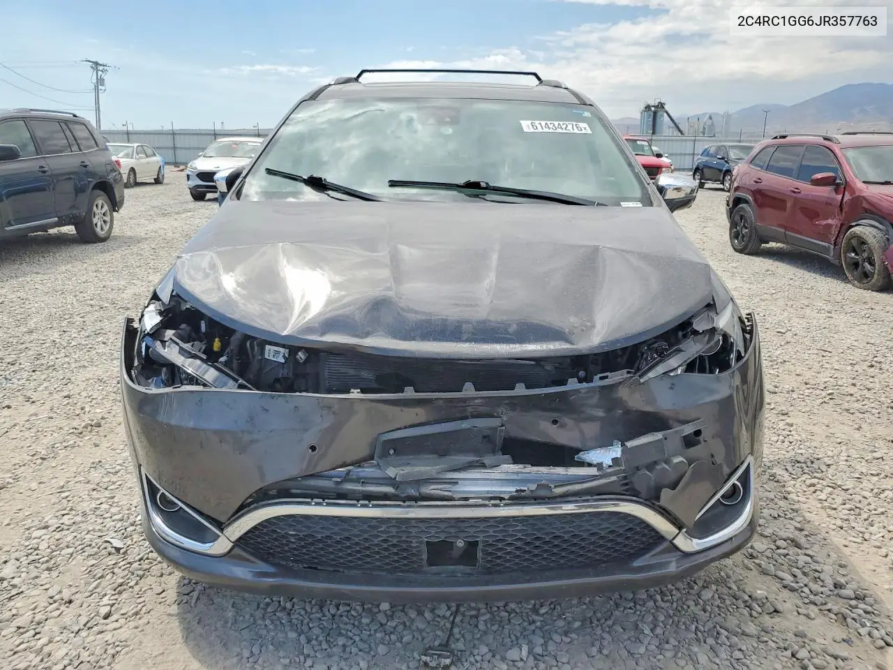 2018 Chrysler Pacifica Limited VIN: 2C4RC1GG6JR357763 Lot: 61434276