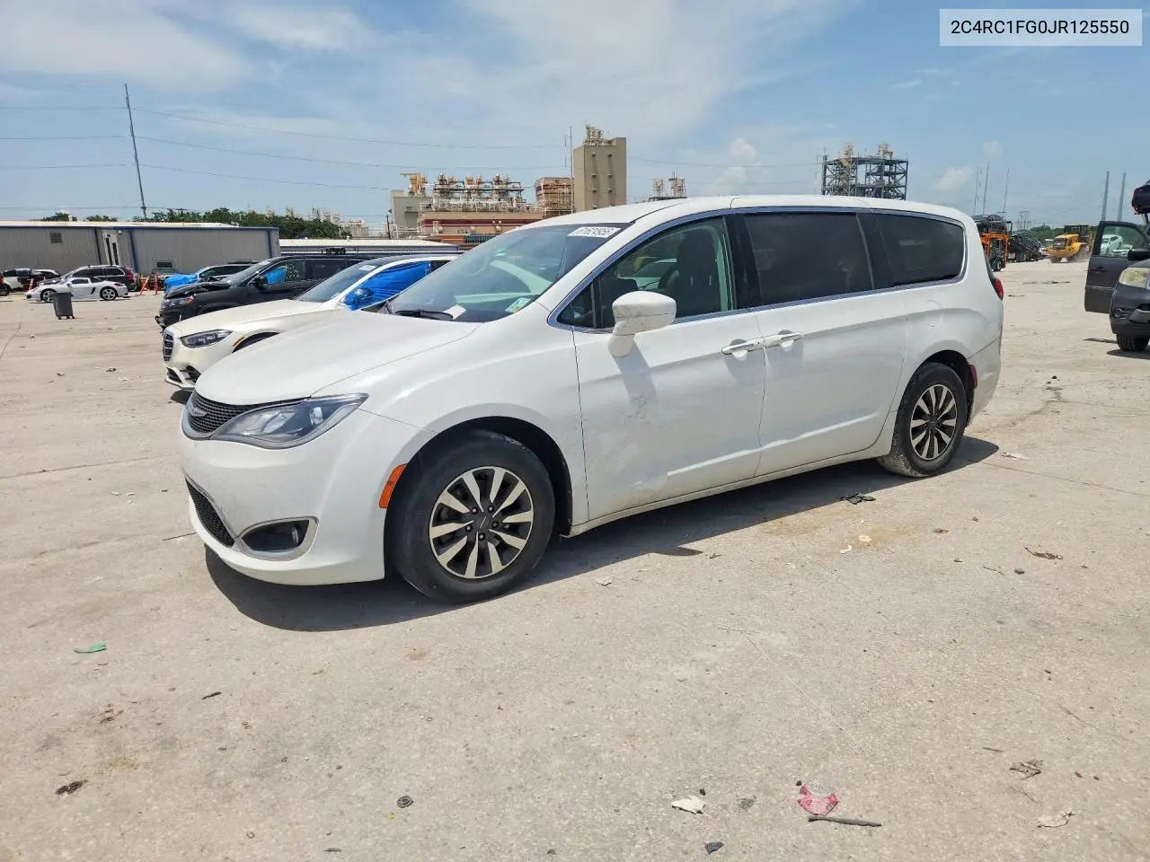 2018 Chrysler Pacifica Touring Plus VIN: 2C4RC1FG0JR125550 Lot: 61624956