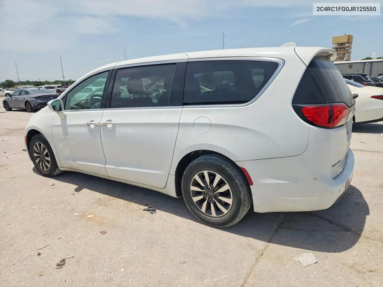 2018 Chrysler Pacifica Touring Plus VIN: 2C4RC1FG0JR125550 Lot: 61624956