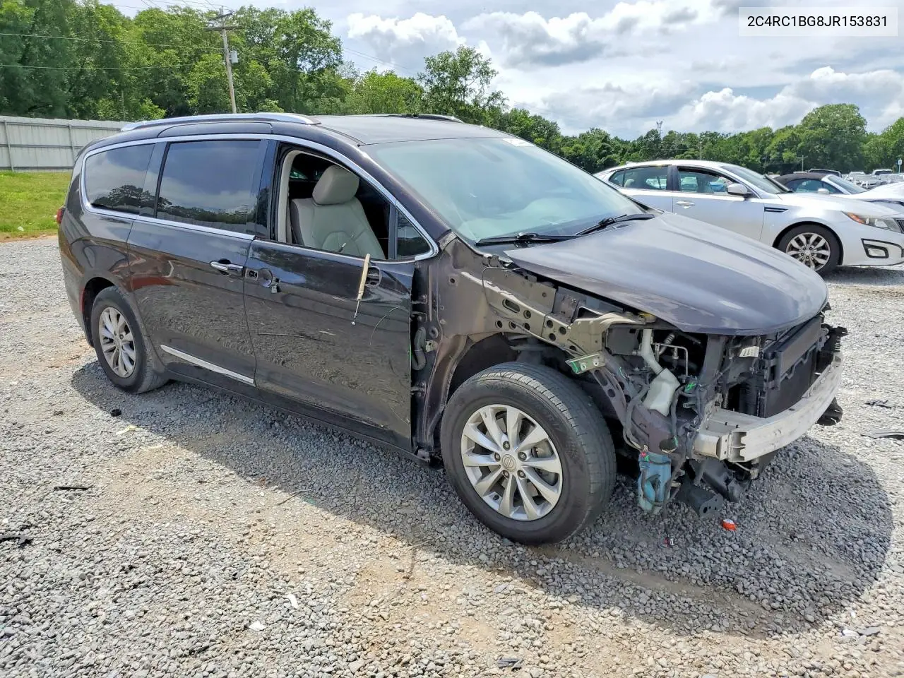 2C4RC1BG8JR153831 2018 Chrysler Pacifica Touring L