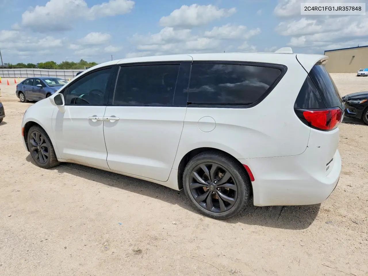 2018 Chrysler Pacifica Touring Plus VIN: 2C4RC1FG1JR357848 Lot: 61753796