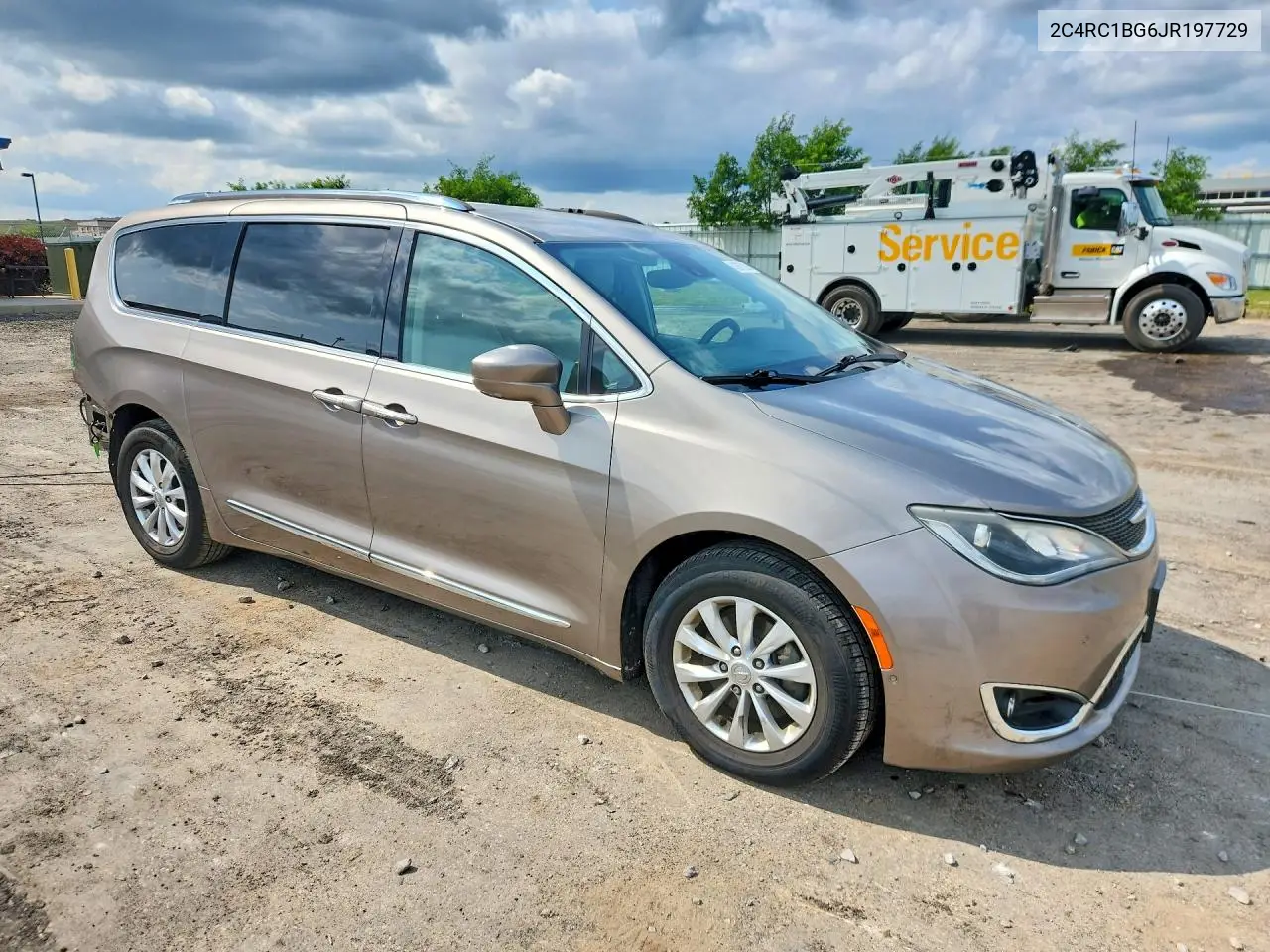 2018 Chrysler Pacifica Touring L VIN: 2C4RC1BG6JR197729 Lot: 61897226