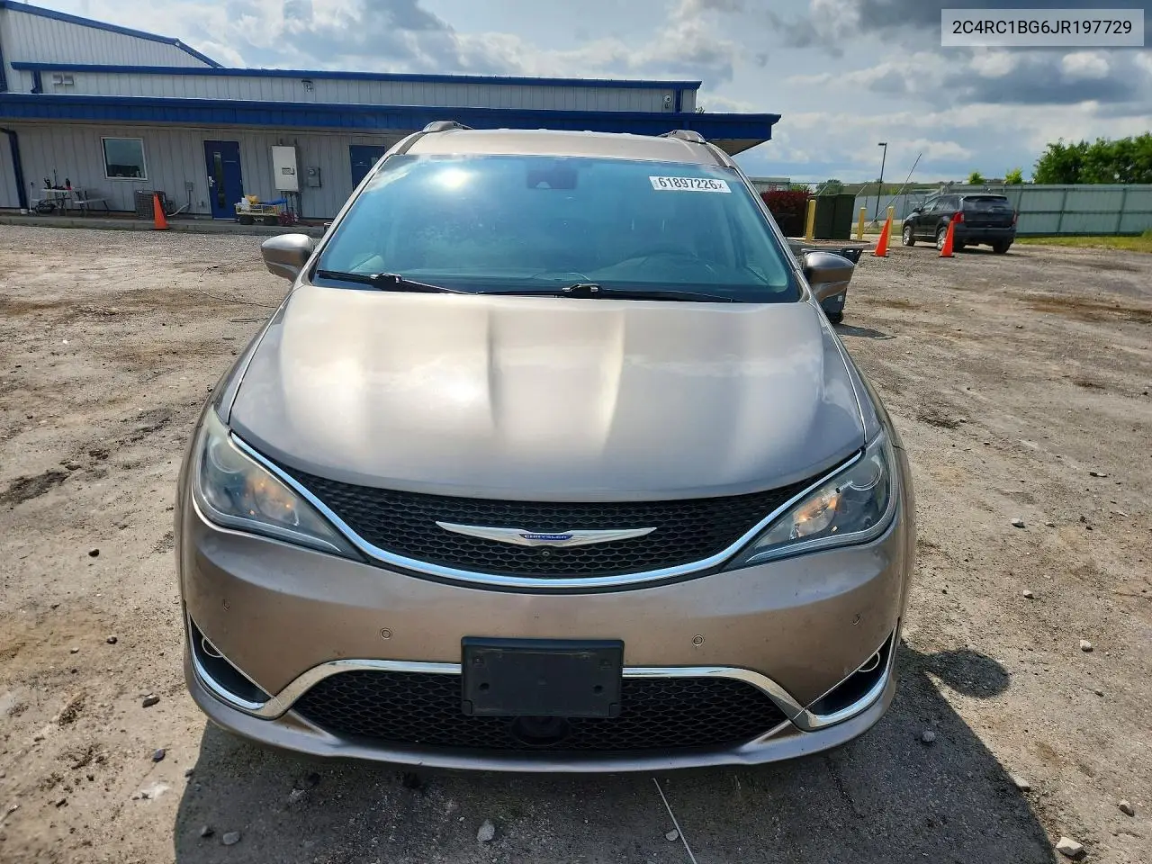 2018 Chrysler Pacifica Touring L VIN: 2C4RC1BG6JR197729 Lot: 61897226