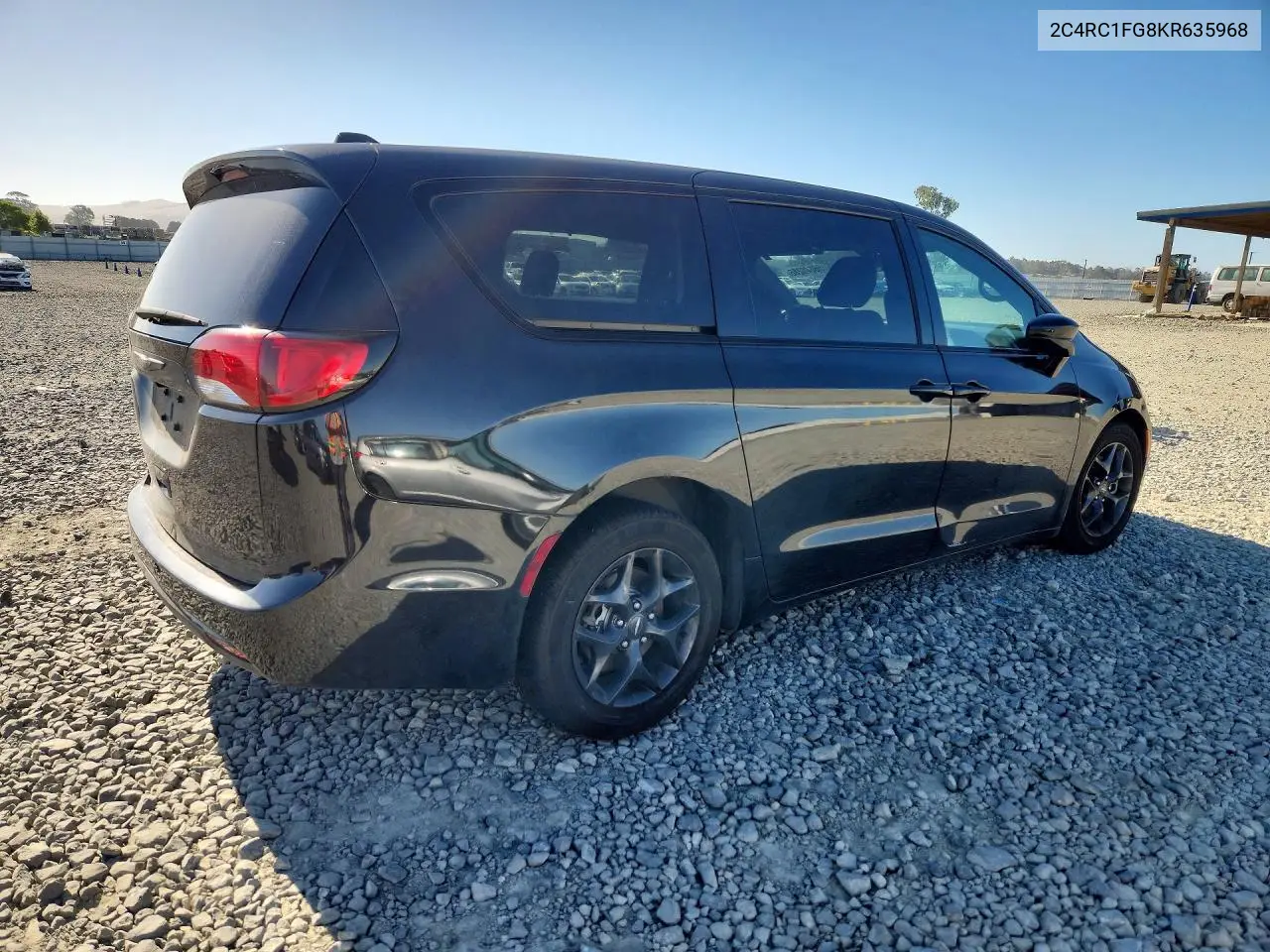 2019 Chrysler Pacifica Touring Plus VIN: 2C4RC1FG8KR635968 Lot: 56640286