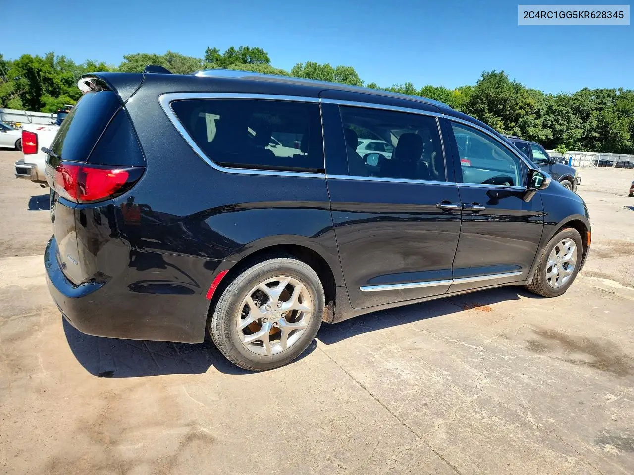 2019 Chrysler Pacifica Limited VIN: 2C4RC1GG5KR628345 Lot: 57114536