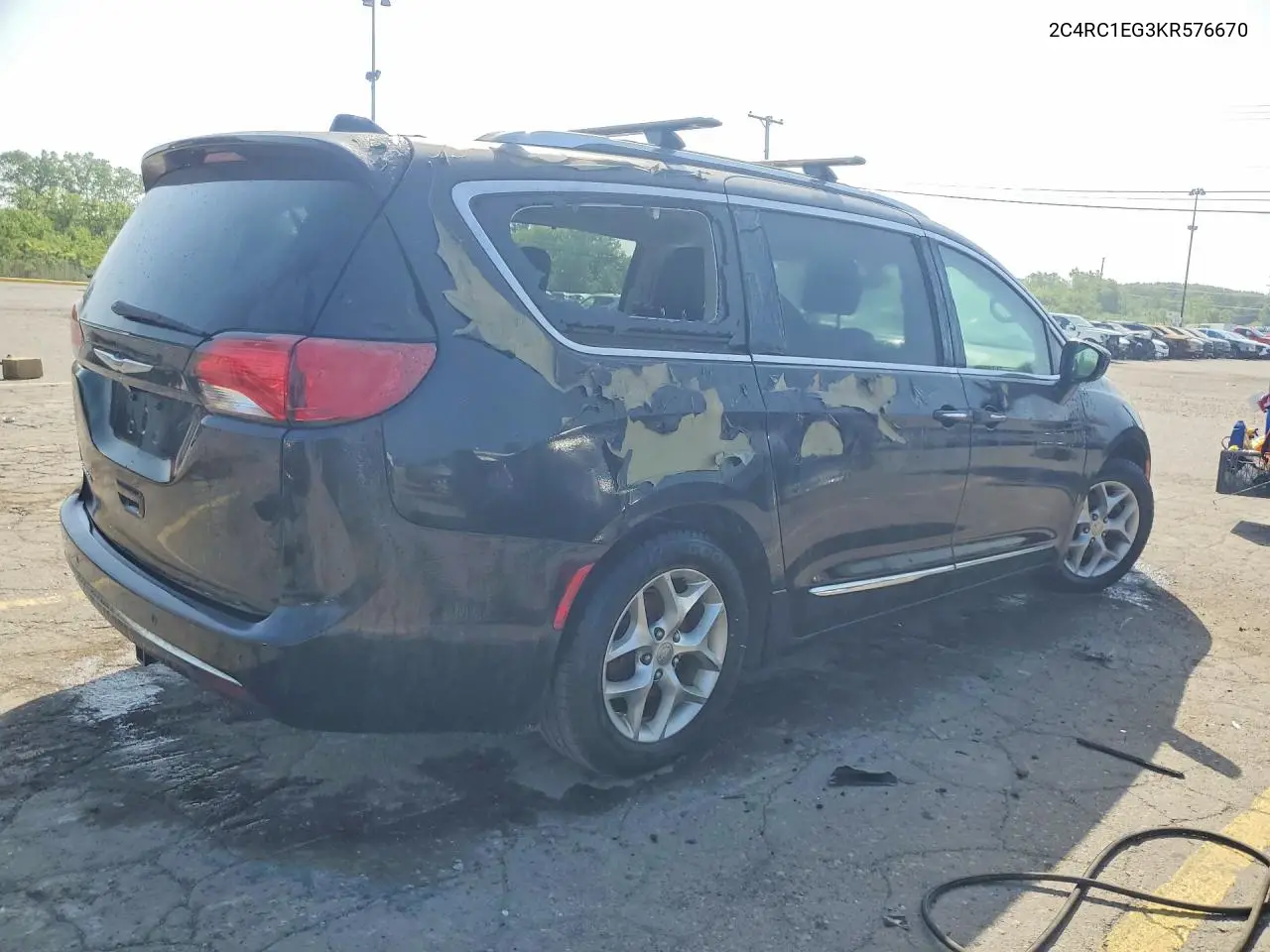 2019 Chrysler Pacifica Touring L Plus VIN: 2C4RC1EG3KR576670 Lot: 59270436