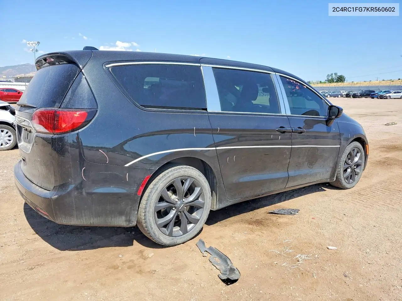 2019 Chrysler Pacifica Touring Plus VIN: 2C4RC1FG7KR560602 Lot: 61542146