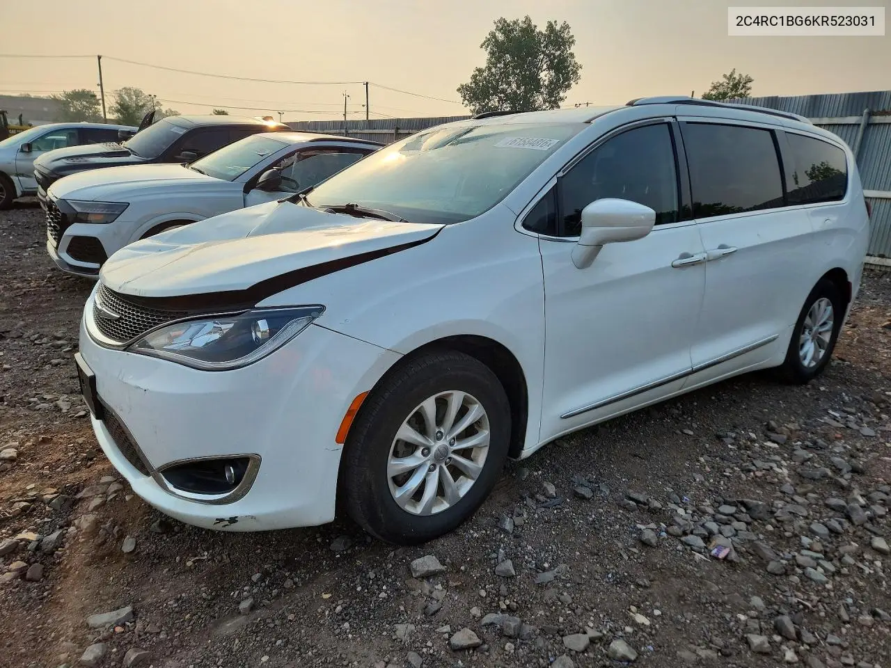 2019 Chrysler Pacifica Touring L VIN: 2C4RC1BG6KR523031 Lot: 61584816