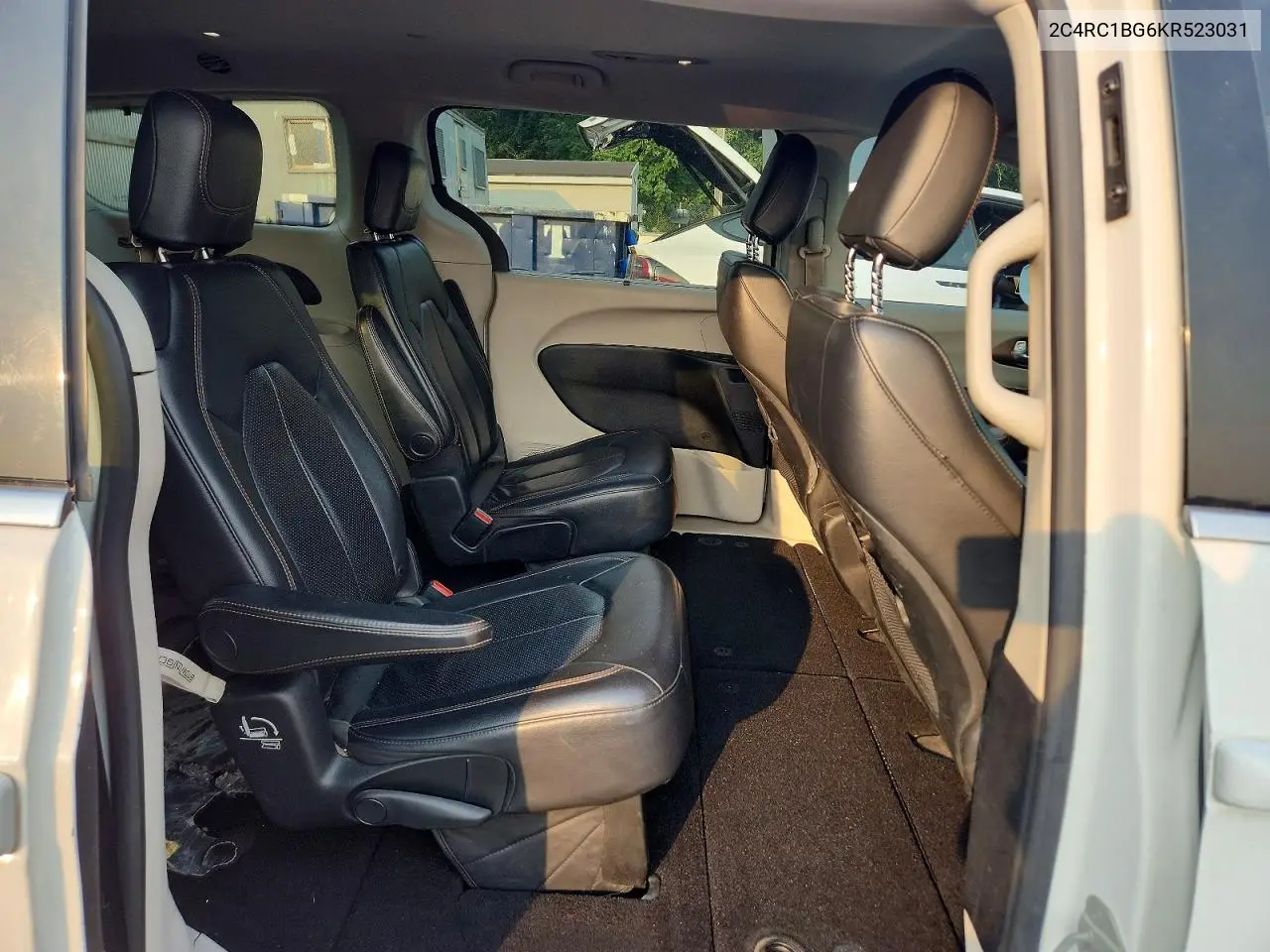 2019 Chrysler Pacifica Touring L VIN: 2C4RC1BG6KR523031 Lot: 61584816