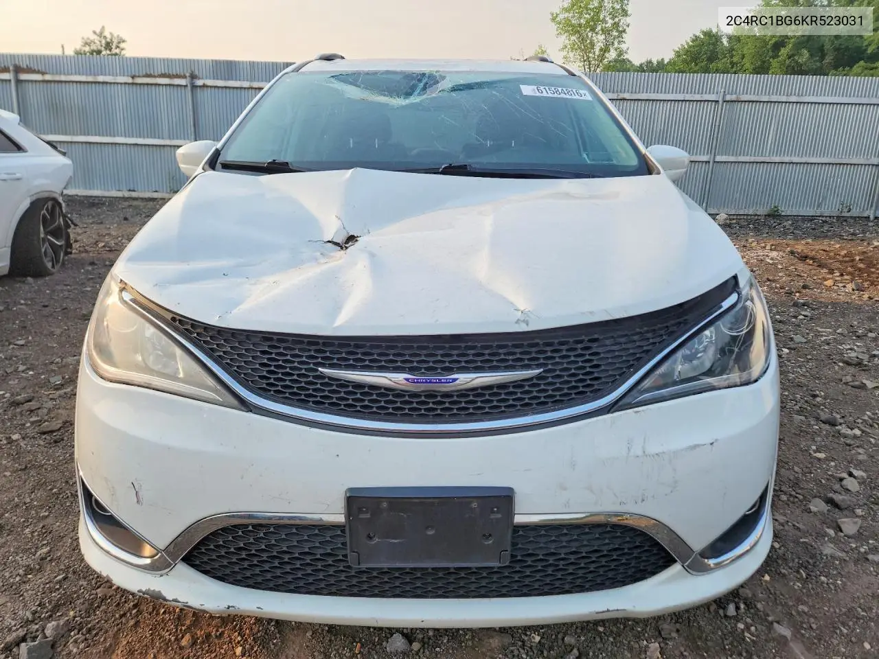 2019 Chrysler Pacifica Touring L VIN: 2C4RC1BG6KR523031 Lot: 61584816