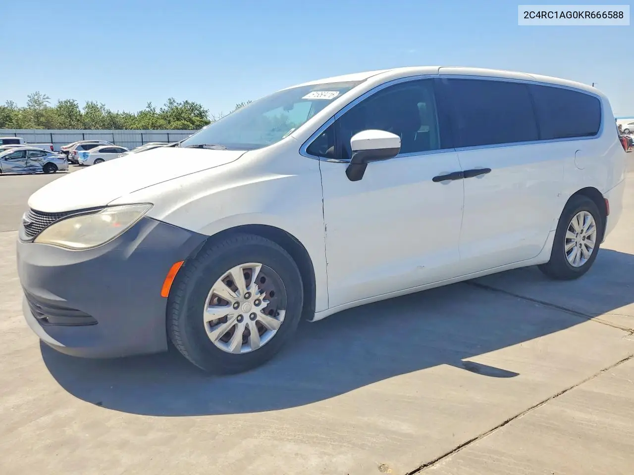 2019 Chrysler Pacifica L VIN: 2C4RC1AG0KR666588 Lot: 61850416