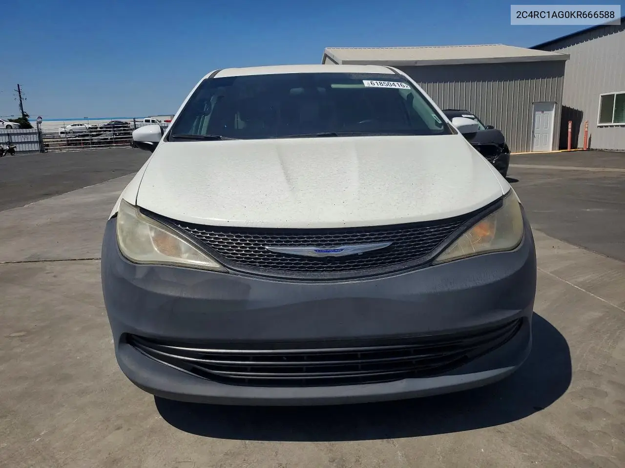 2019 Chrysler Pacifica L VIN: 2C4RC1AG0KR666588 Lot: 61850416