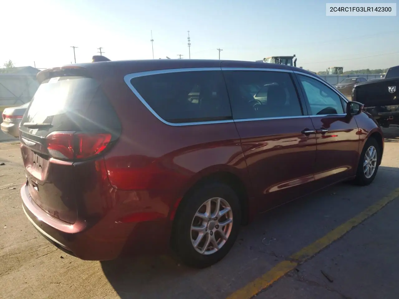 2020 Chrysler Pacifica Touring VIN: 2C4RC1FG3LR142300 Lot: 59354756