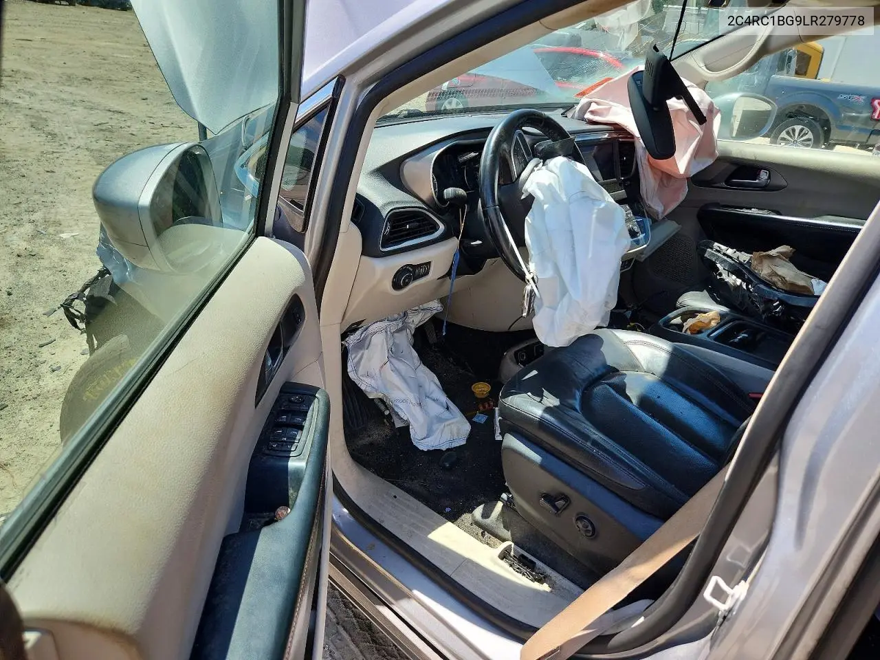 2020 Chrysler Pacifica Touring L VIN: 2C4RC1BG9LR279778 Lot: 60660046