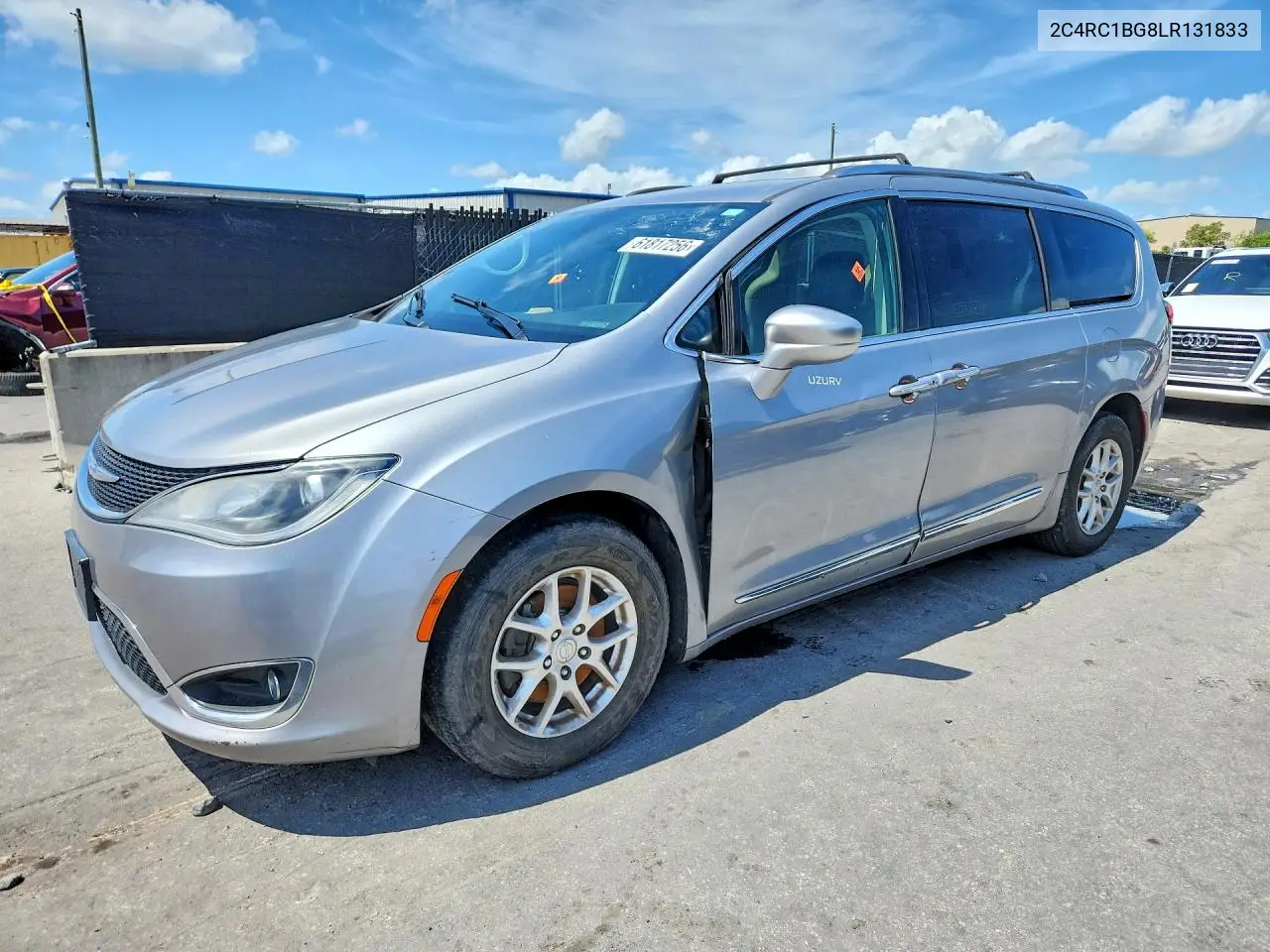 2020 Chrysler Pacifica Touring L VIN: 2C4RC1BG8LR131833 Lot: 61817256