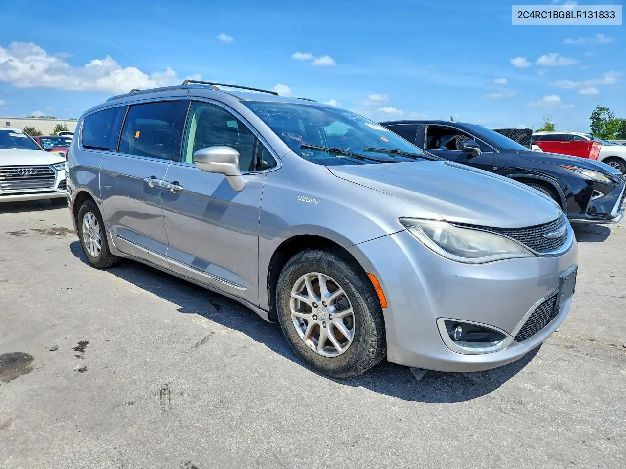 2020 Chrysler Pacifica Touring L VIN: 2C4RC1BG8LR131833 Lot: 61817256