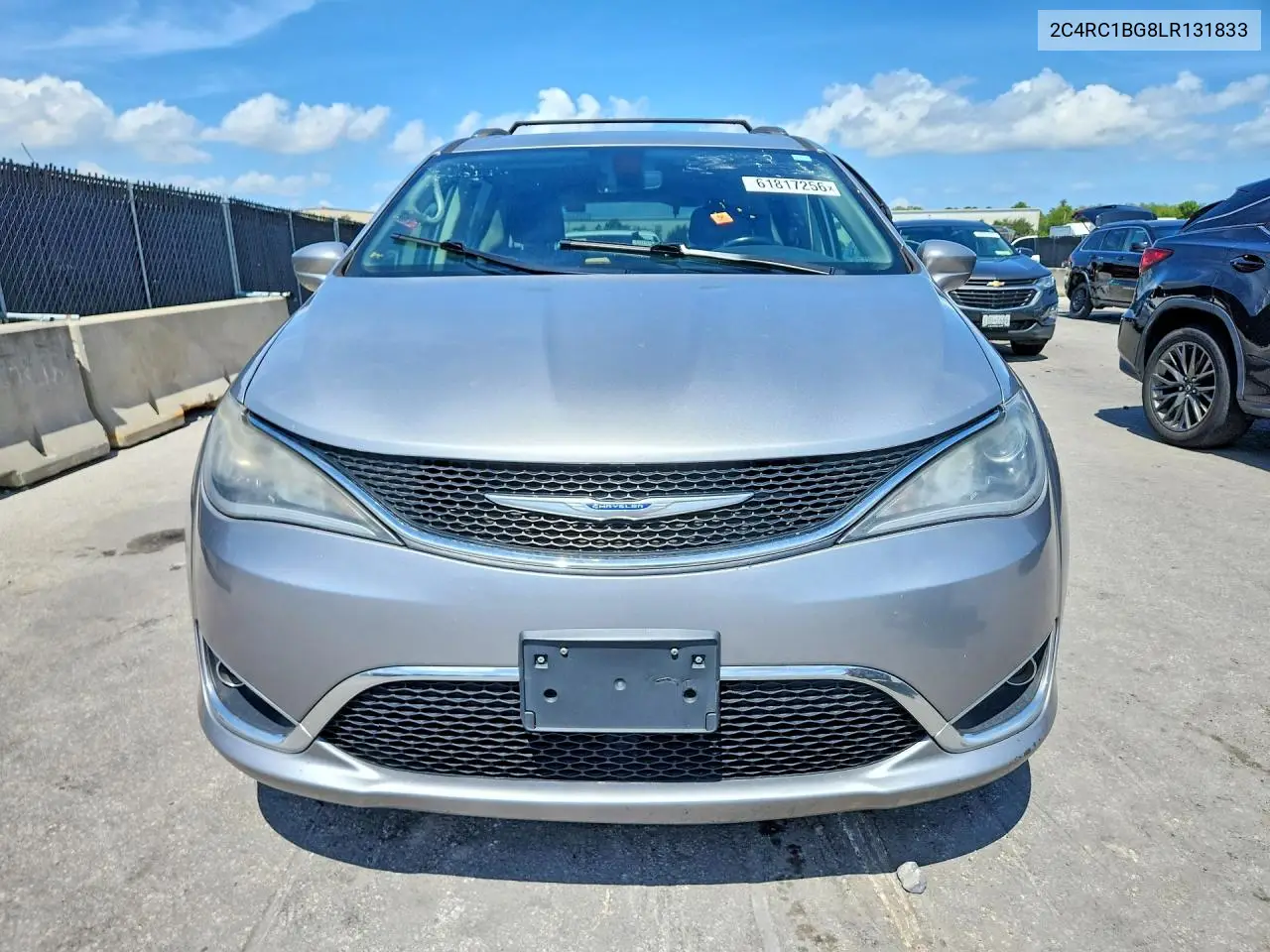 2020 Chrysler Pacifica Touring L VIN: 2C4RC1BG8LR131833 Lot: 61817256