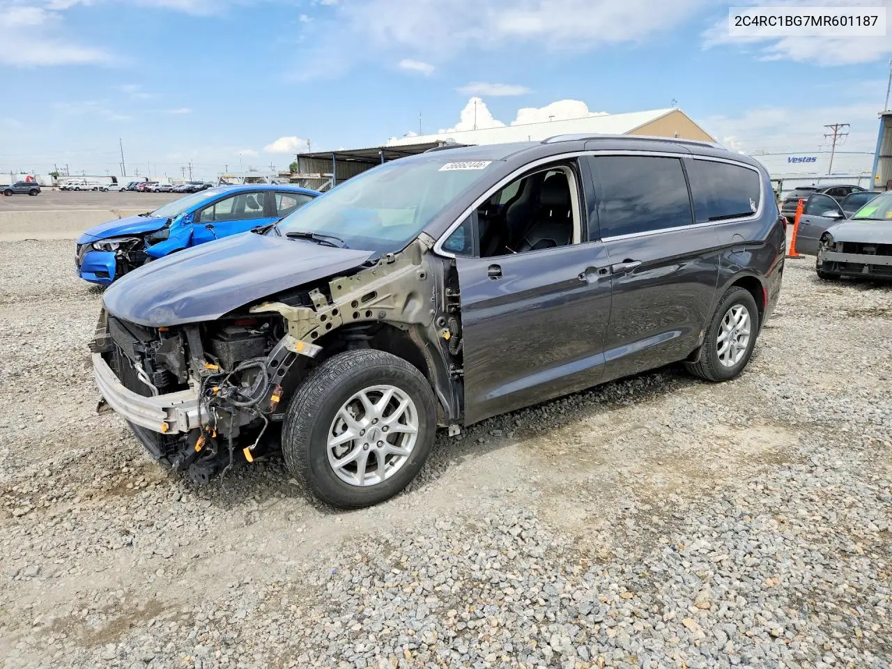 2021 Chrysler Pacifica Touring L VIN: 2C4RC1BG7MR601187 Lot: 56662446