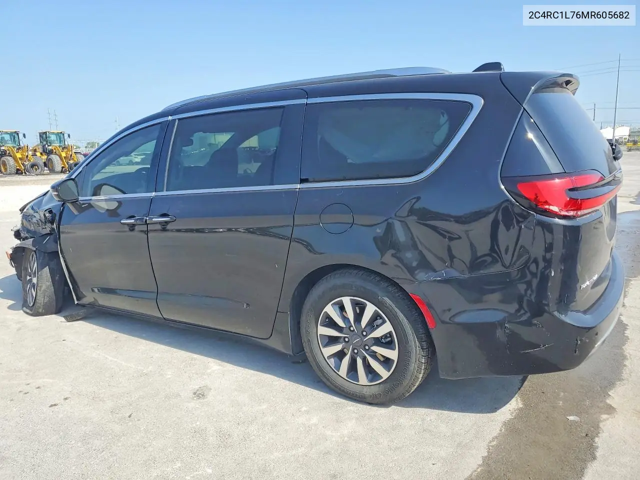 2021 Chrysler Pacifica Hybrid Touring L VIN: 2C4RC1L76MR605682 Lot: 61948176