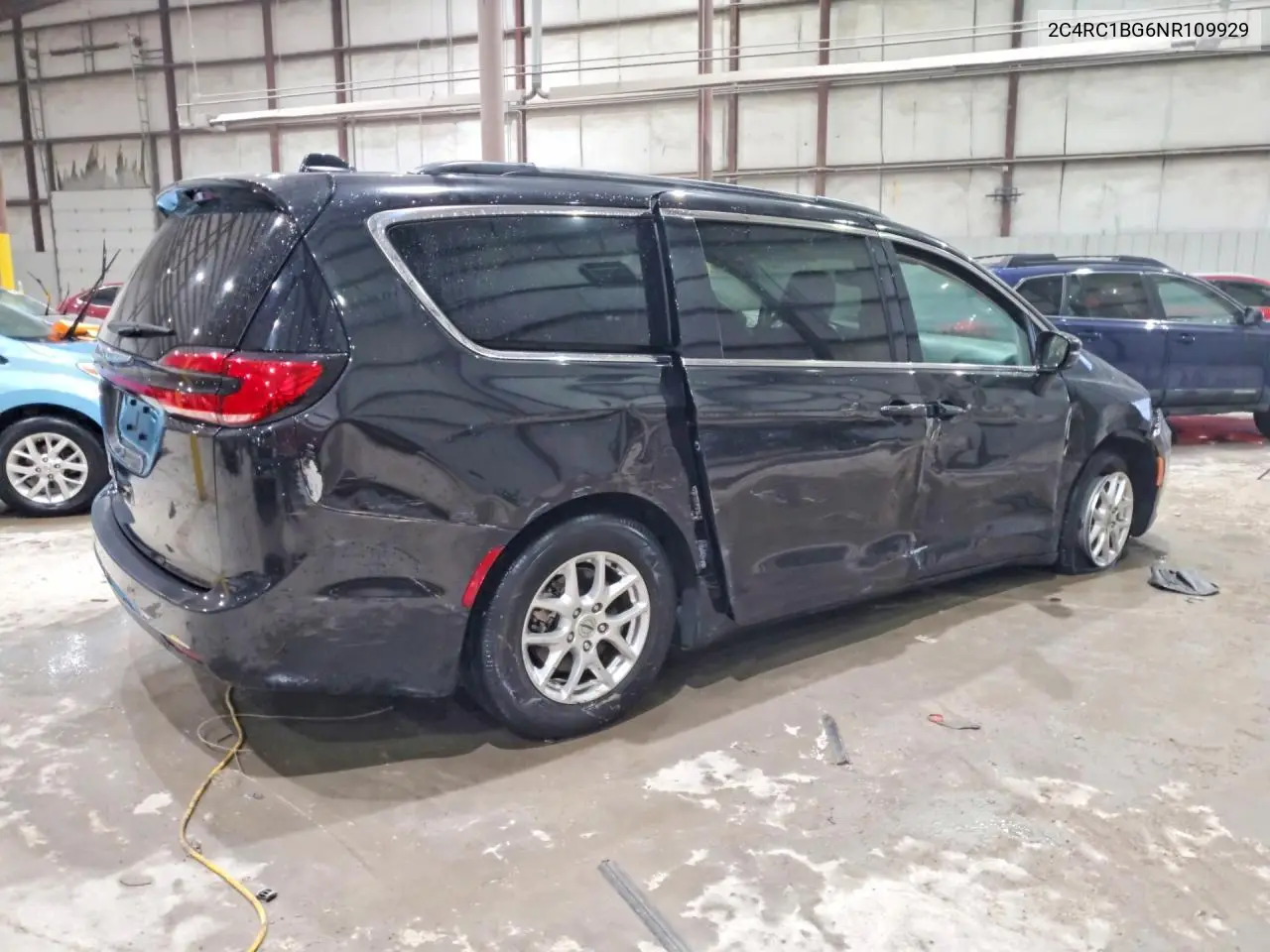 2022 Chrysler Pacifica Touring L VIN: 2C4RC1BG6NR109929 Lot: 57717006