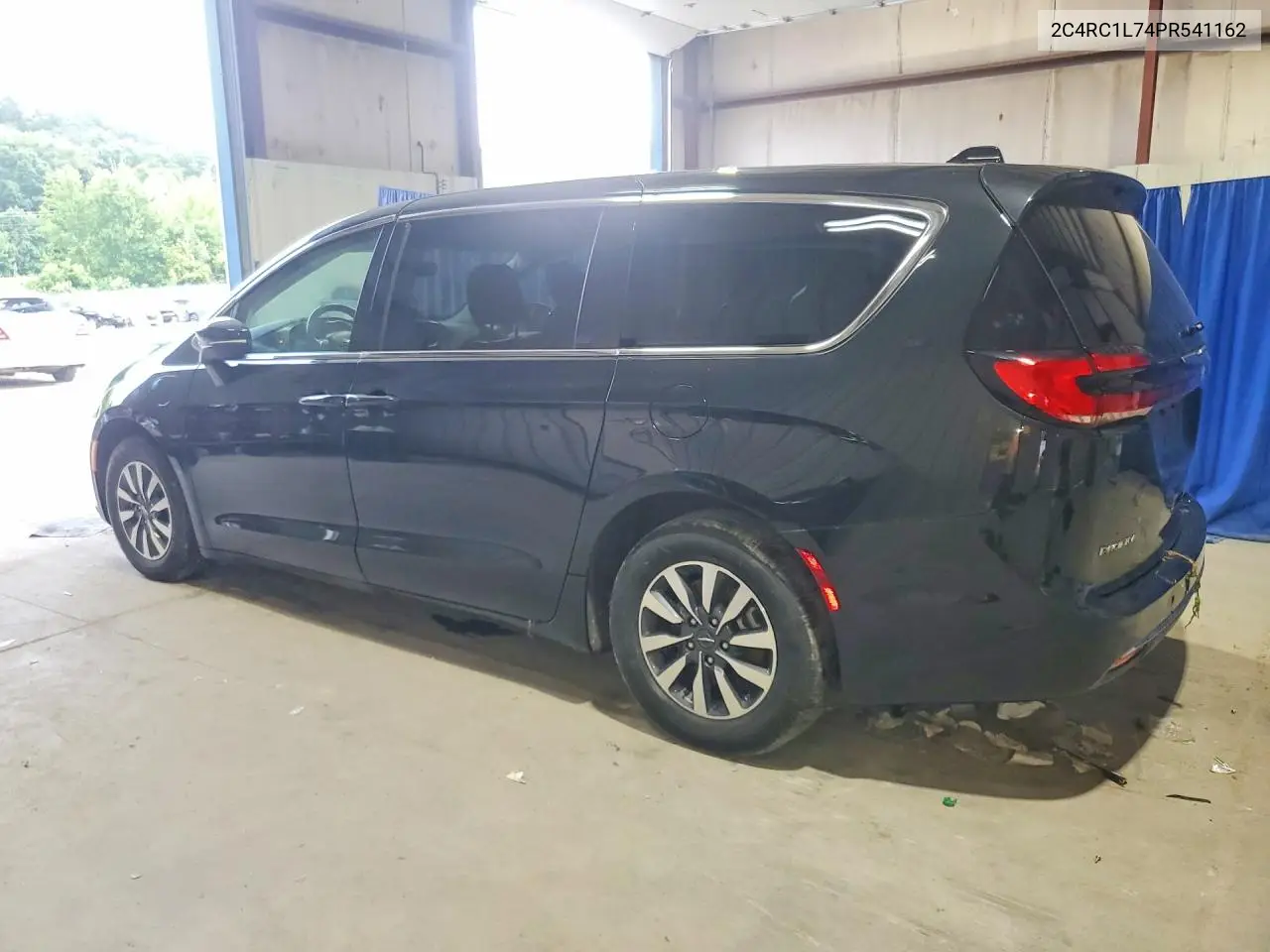 2023 Chrysler Pacifica Hybrid Touring L VIN: 2C4RC1L74PR541162 Lot: 61994446