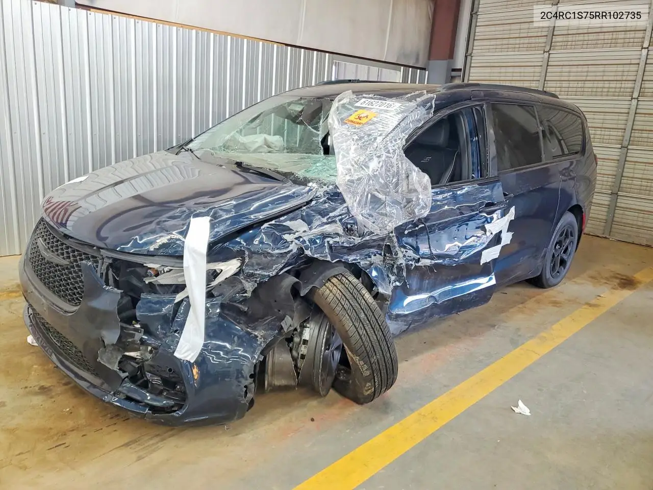 2024 Chrysler Pacifica Hybrid Select VIN: 2C4RC1S75RR102735 Lot: 61627016